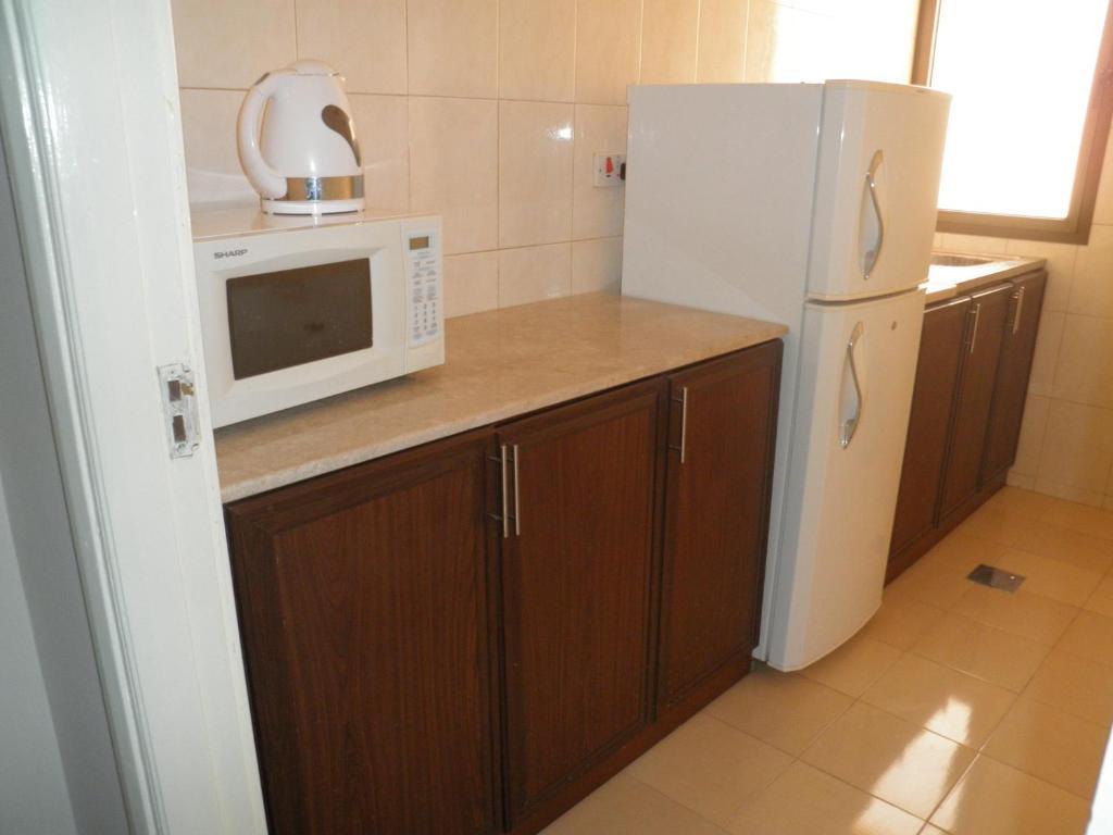 Dolphin Hotel Muskat Bagian luar foto